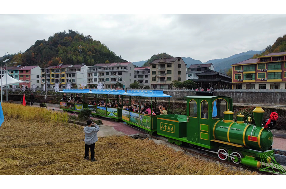 ventajas del tren turístico de vía mediana con capacidad para 36 pasajeros