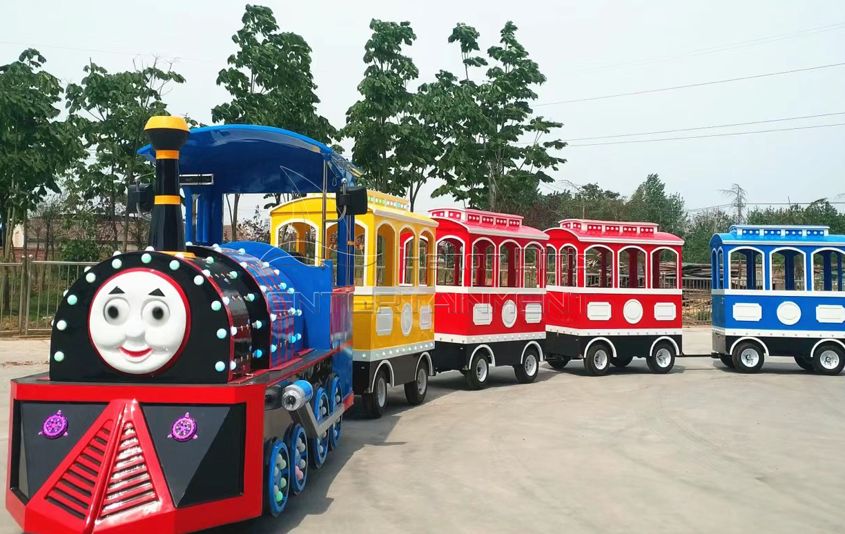 Tren turístico en parque